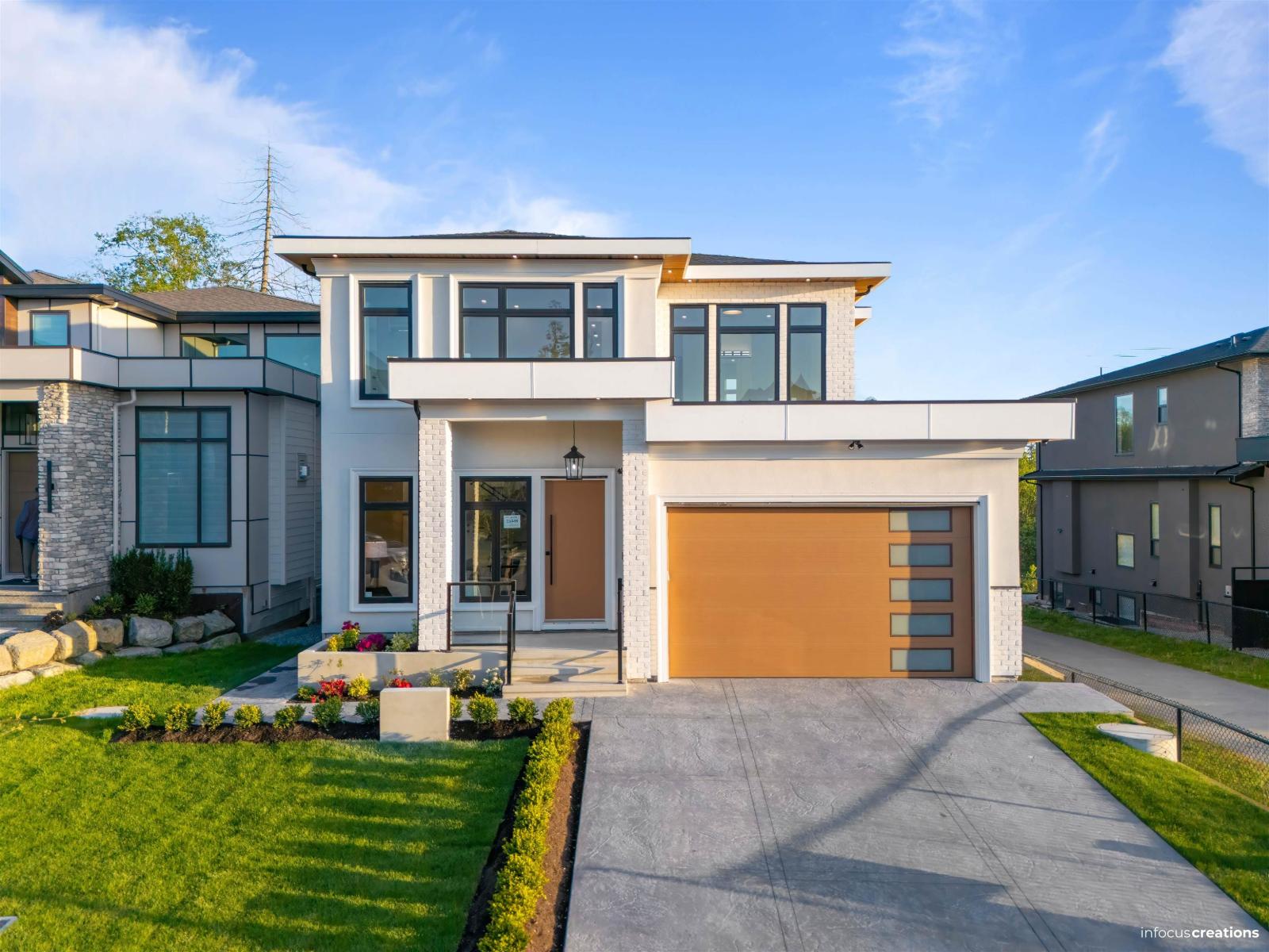 MLS® listing #29207394 for sale located at 15448 76B AVENUE