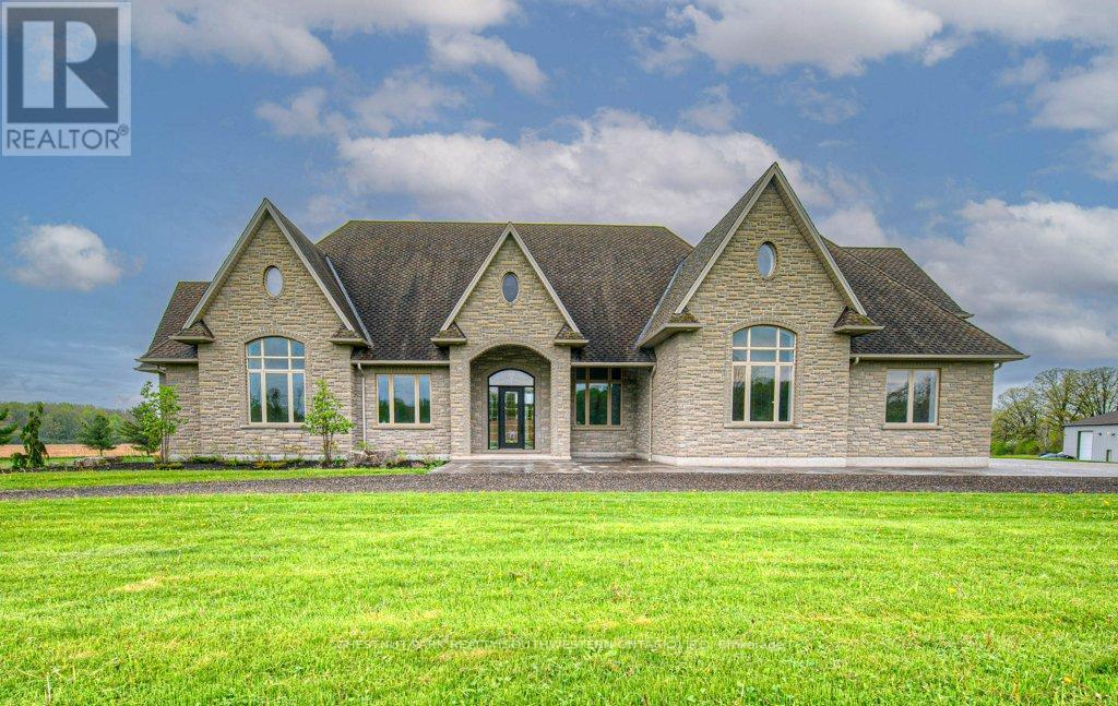 MLS® listing #29207750 for sale located at 2930 NOTRE DAME DRIVE