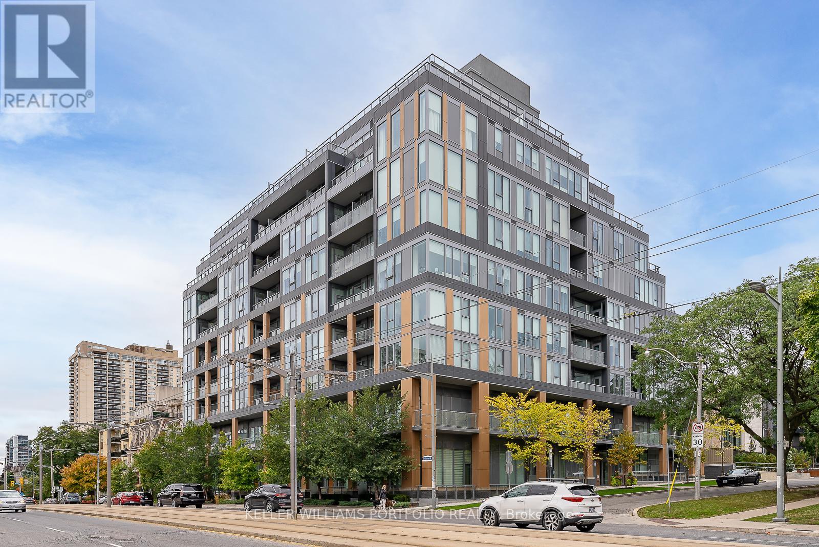 MLS® listing #29207762 for sale located at 310 - 6 PARKWOOD AVENUE
