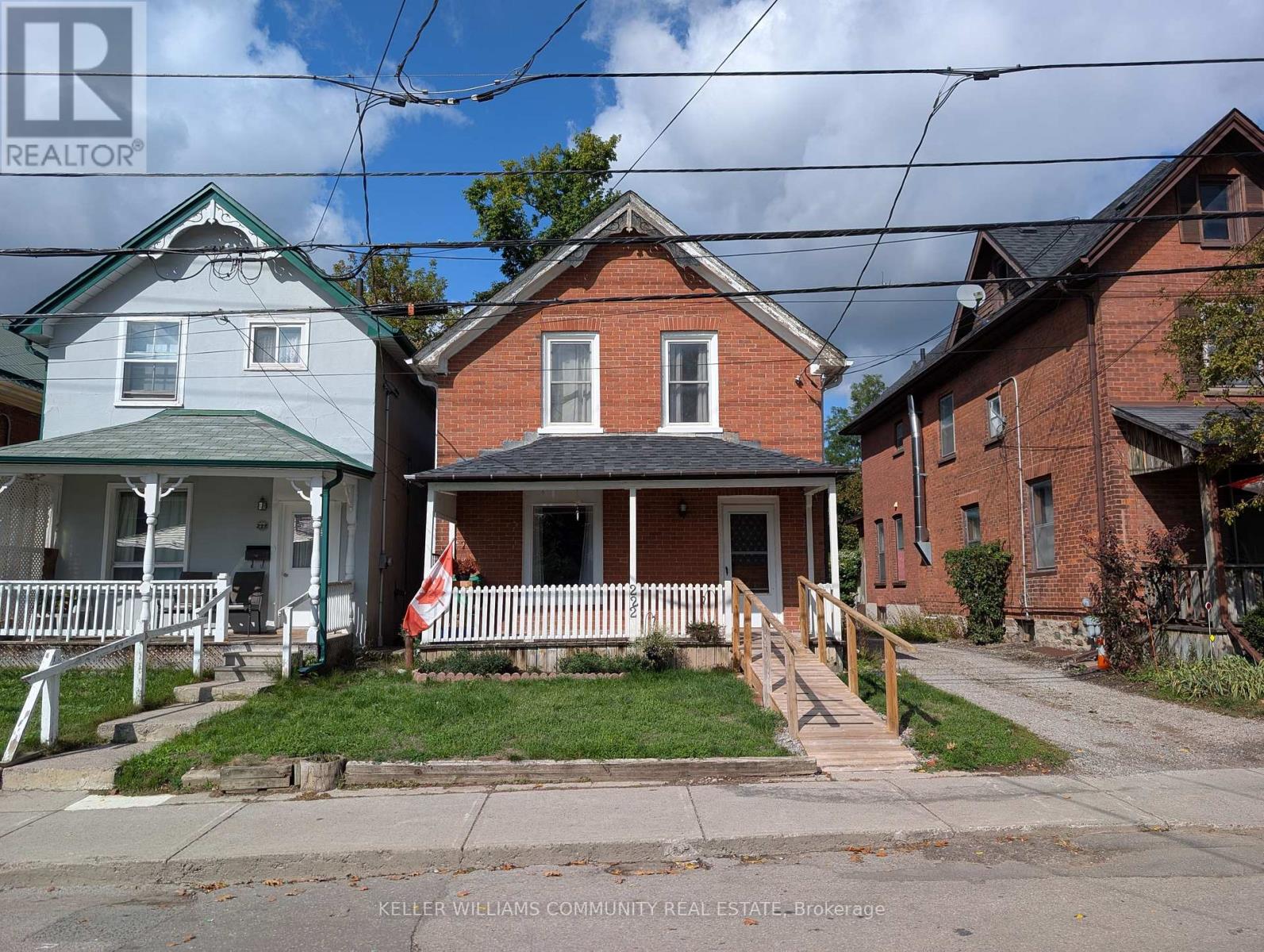 MLS® listing #29208657 for sale located at 222 LONDON STREET