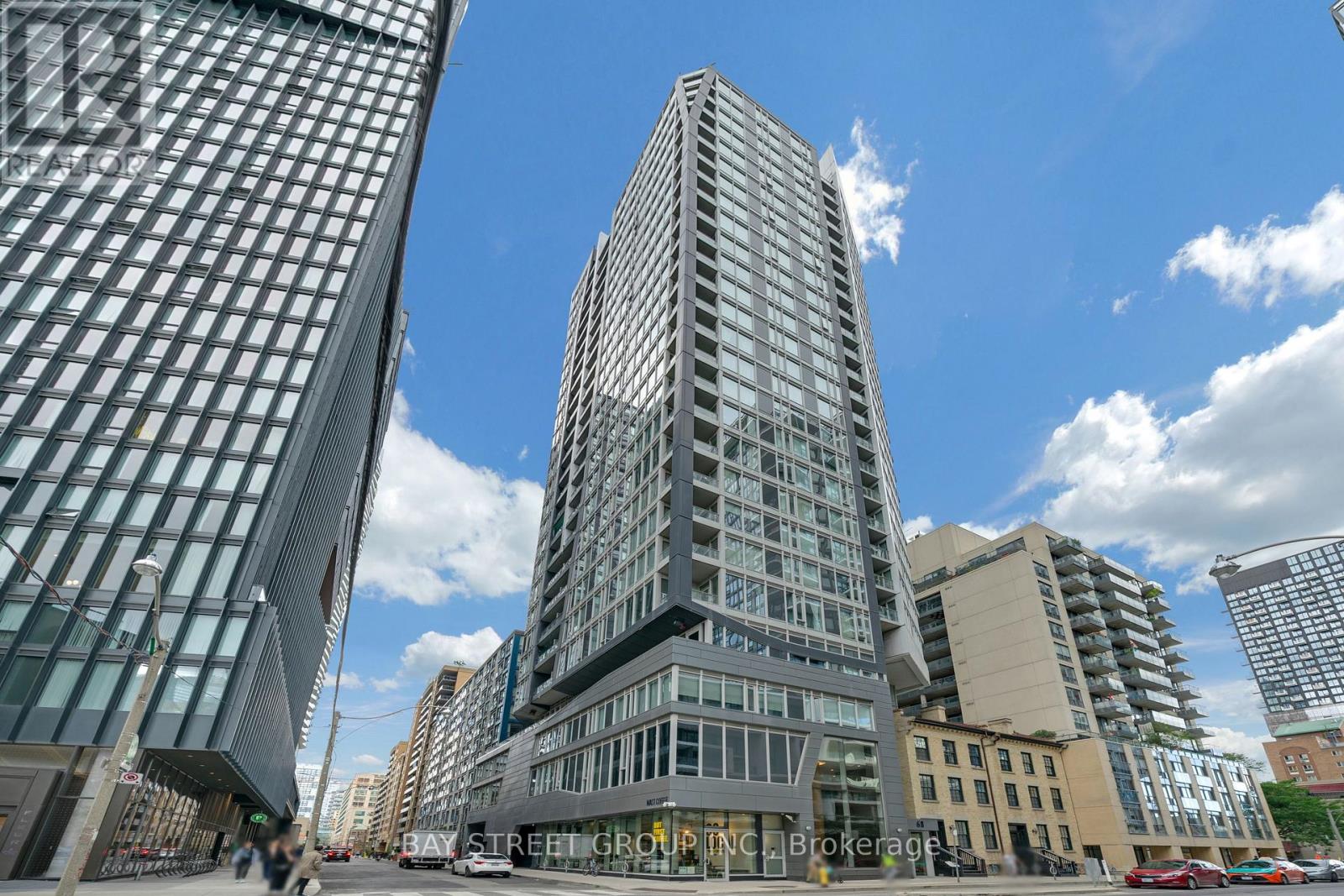 MLS® listing #29208710 for sale located at 2802 - 68 SHUTER STREET