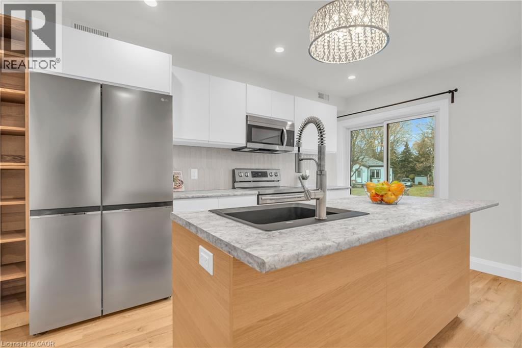 MLS® listing #29208819 for sale located at 22 ASH Street Unit# 2