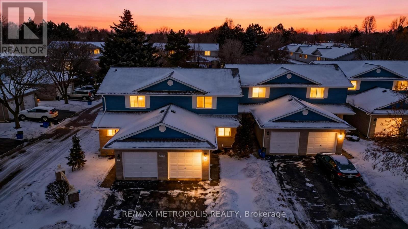 MLS® listing #29210260 for sale located at 2 - 455 KINGSCOURT DRIVE