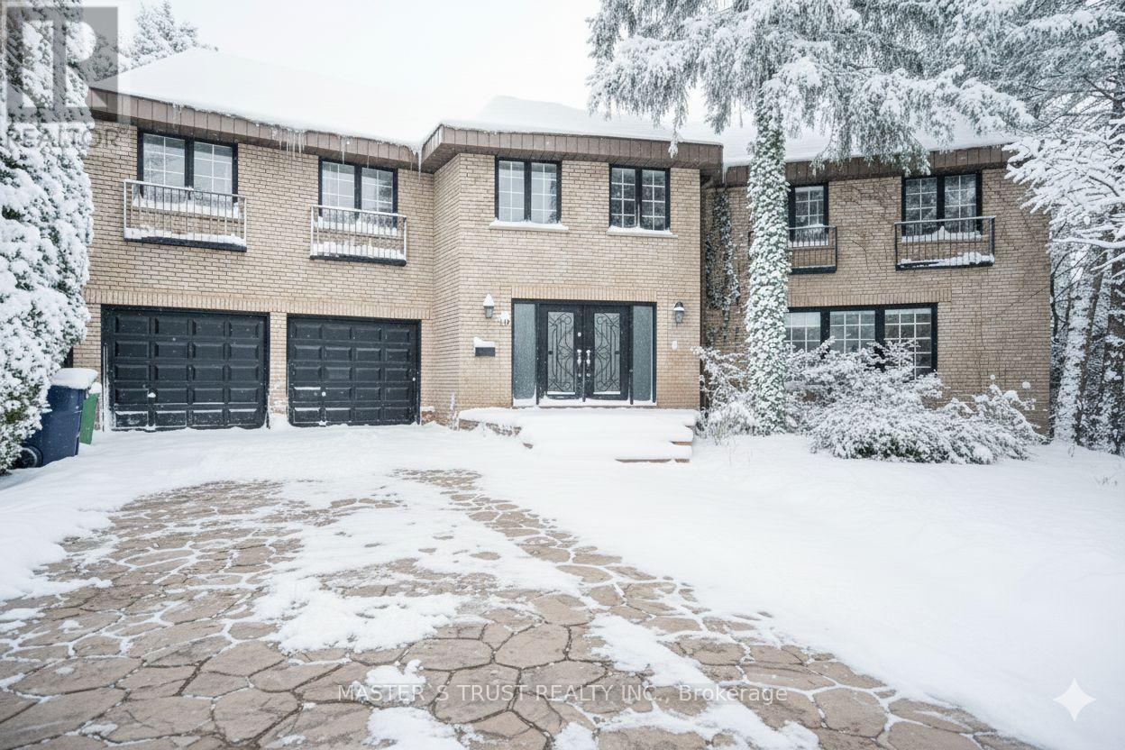 MLS® listing #29213668 for sale located at 5 SADDLETREE DRIVE