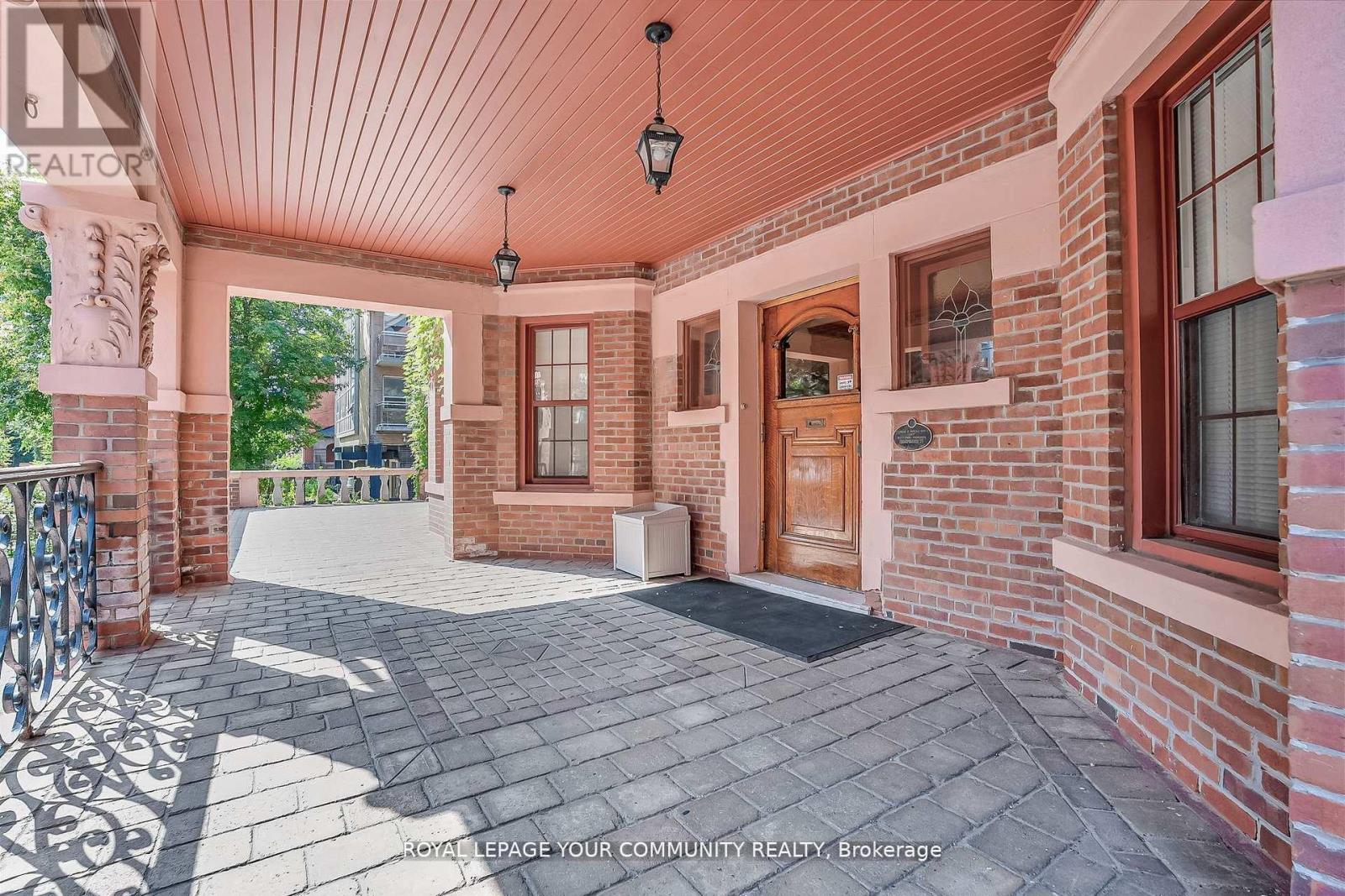 MLS® listing #29214275 for sale located at 503 - 212 ST GEORGE STREET