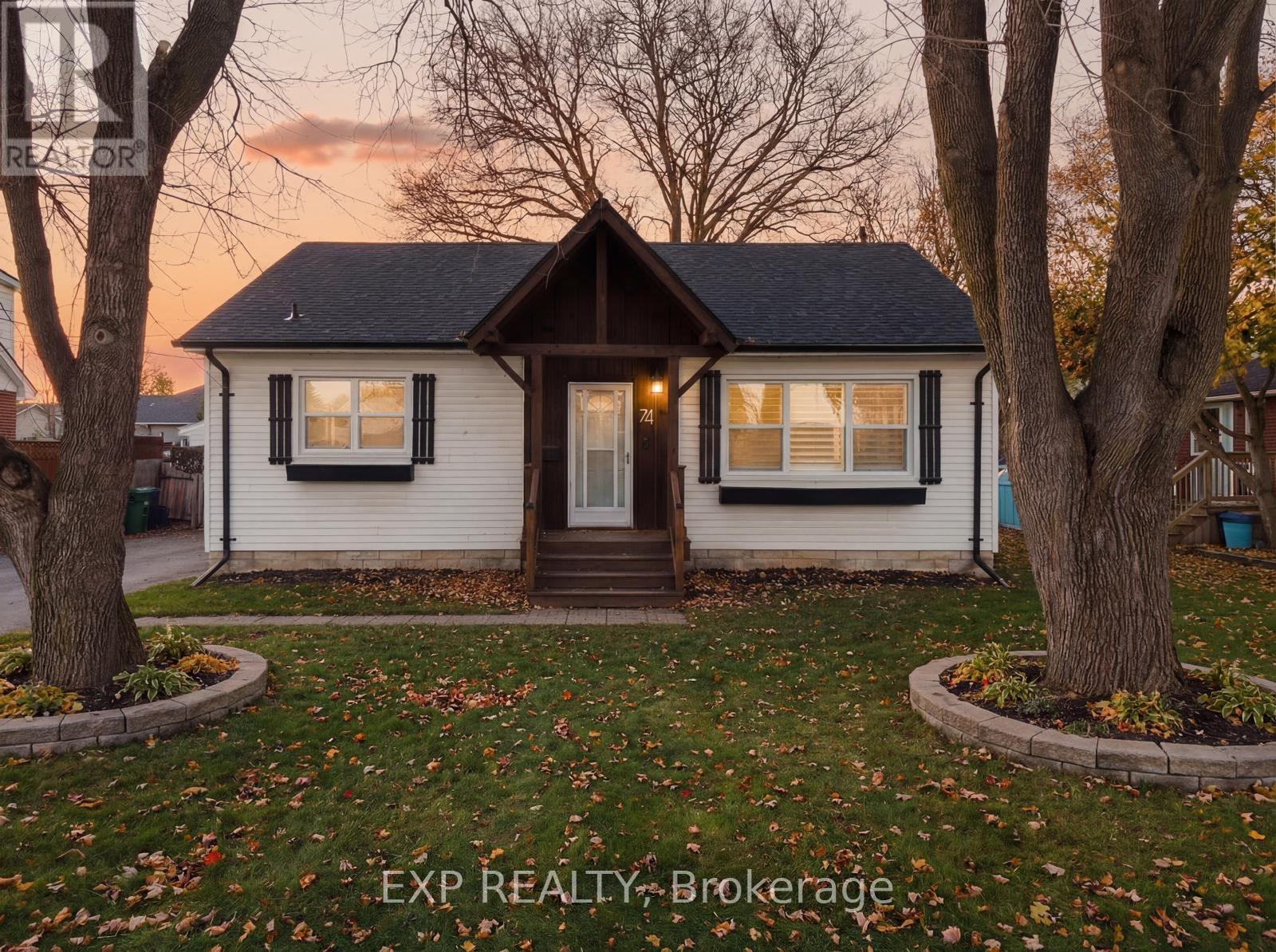 MLS® listing #29218917 for sale located at 74 DUKE STREET