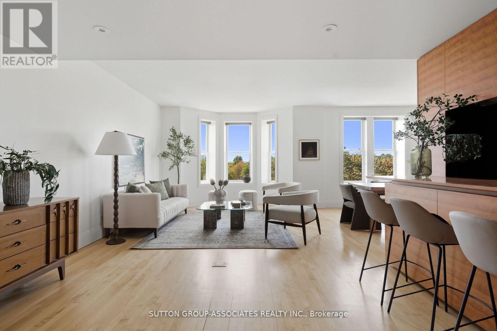 MLS® listing #29219338 for sale located at 408 - 385 BRUNSWICK AVENUE