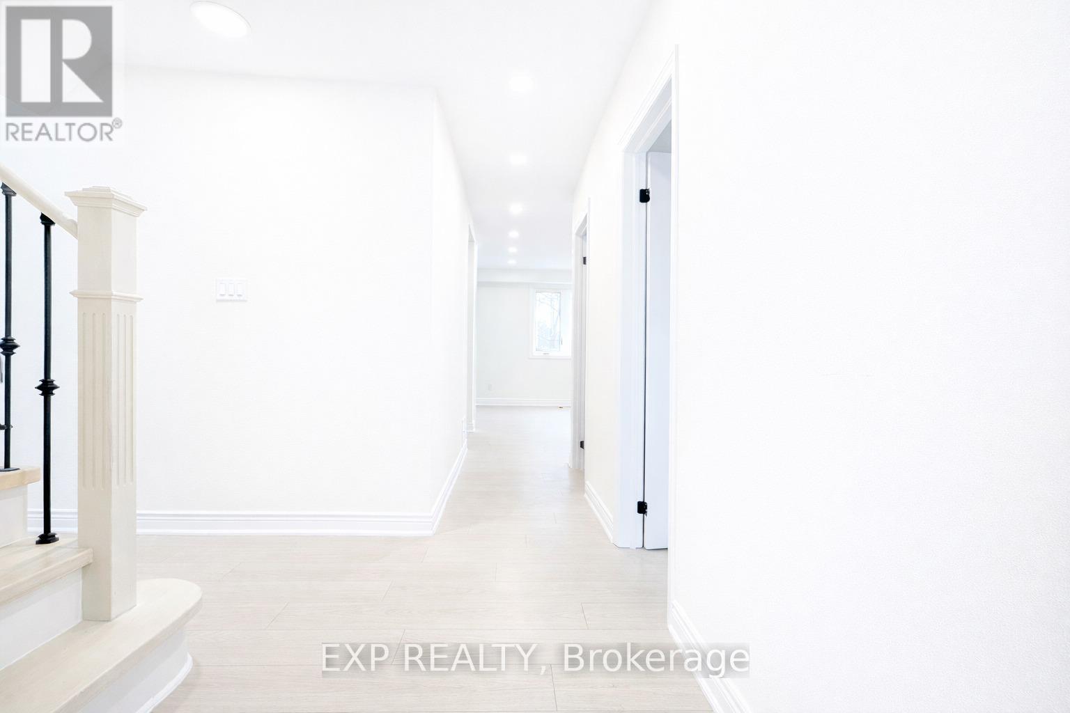 MLS® listing #29221590 for sale located at UPPER - 384 WESTWOOD DRIVE