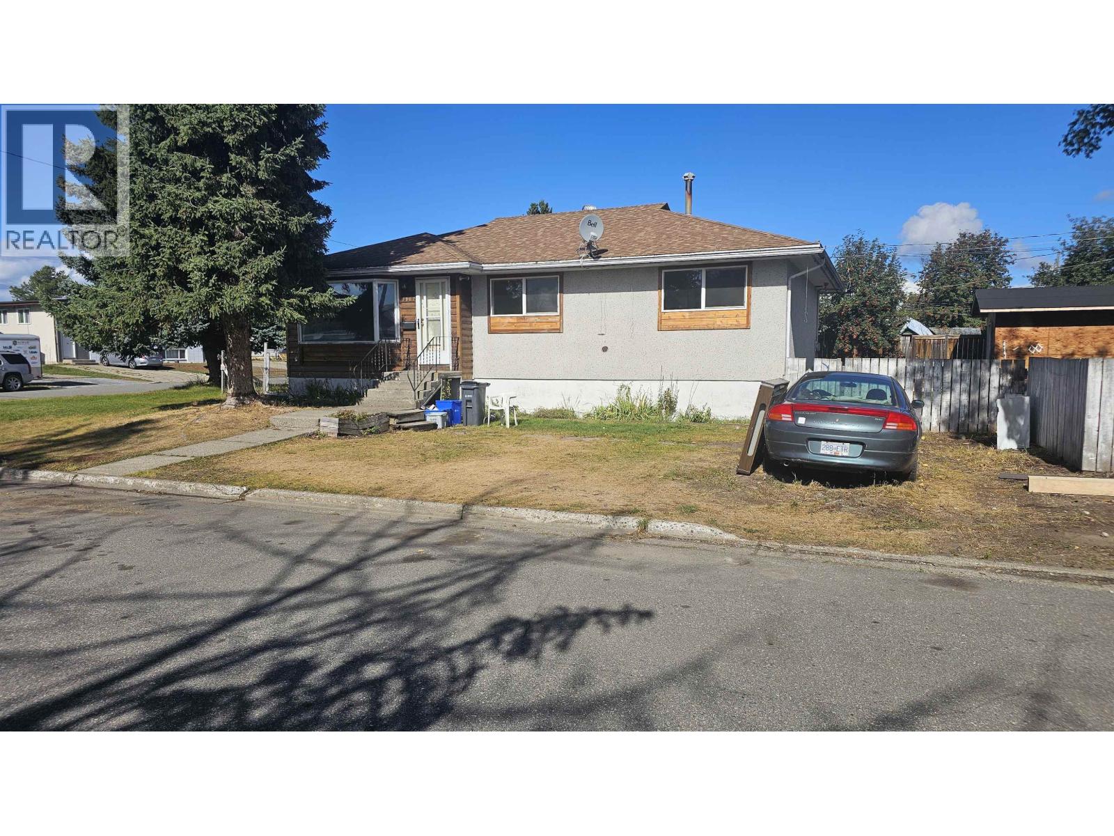 MLS® listing #29232579 for sale located at 3962 4TH AVENUE