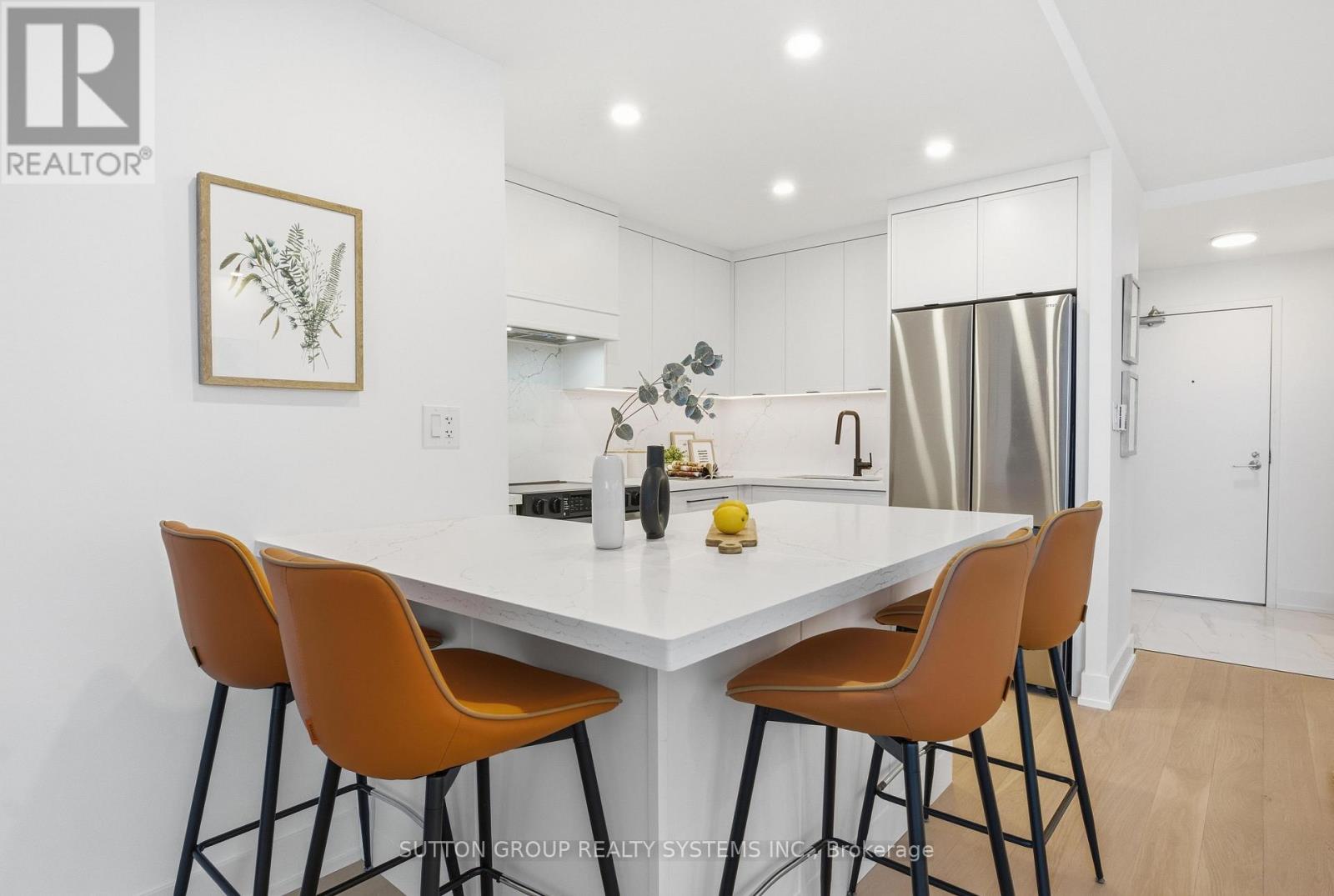 MLS® listing #29232710 for sale located at 909 - 60 SOUTHPORT STREET