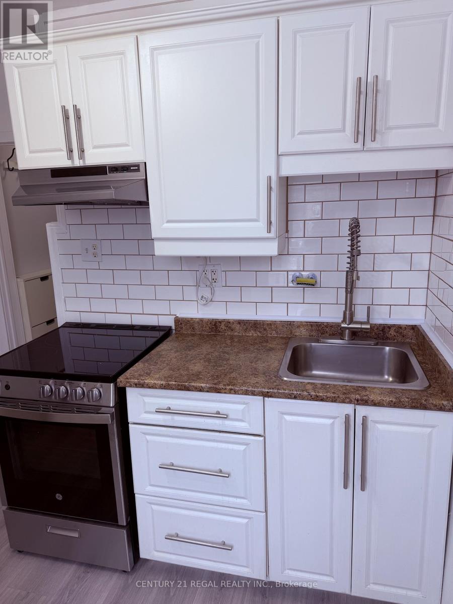 MLS® listing #29233274 for sale located at 2 - 1309 DUFFERIN STREET