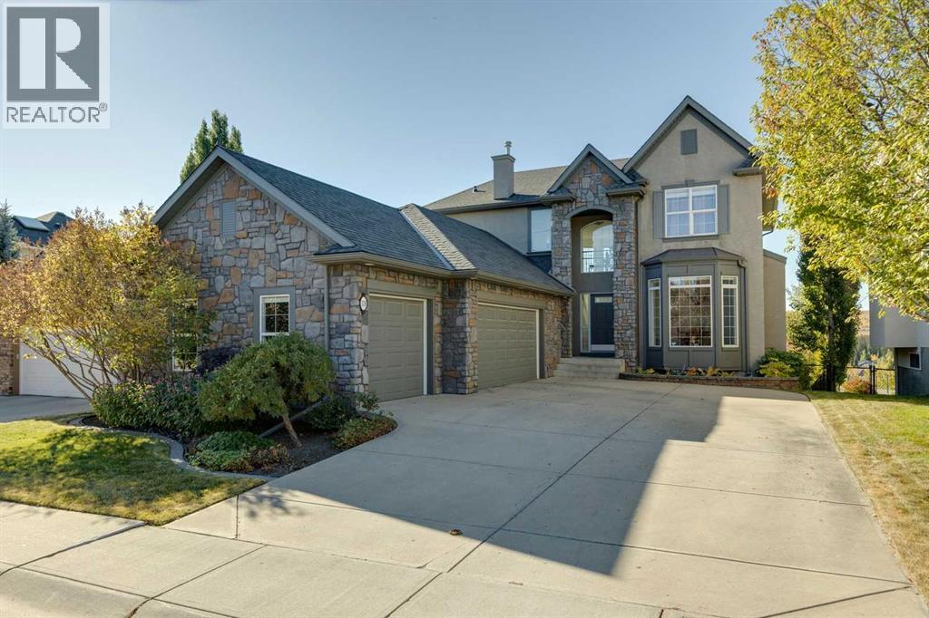 MLS® listing #29235244 for sale located at 139 Discovery Ridge Way SW