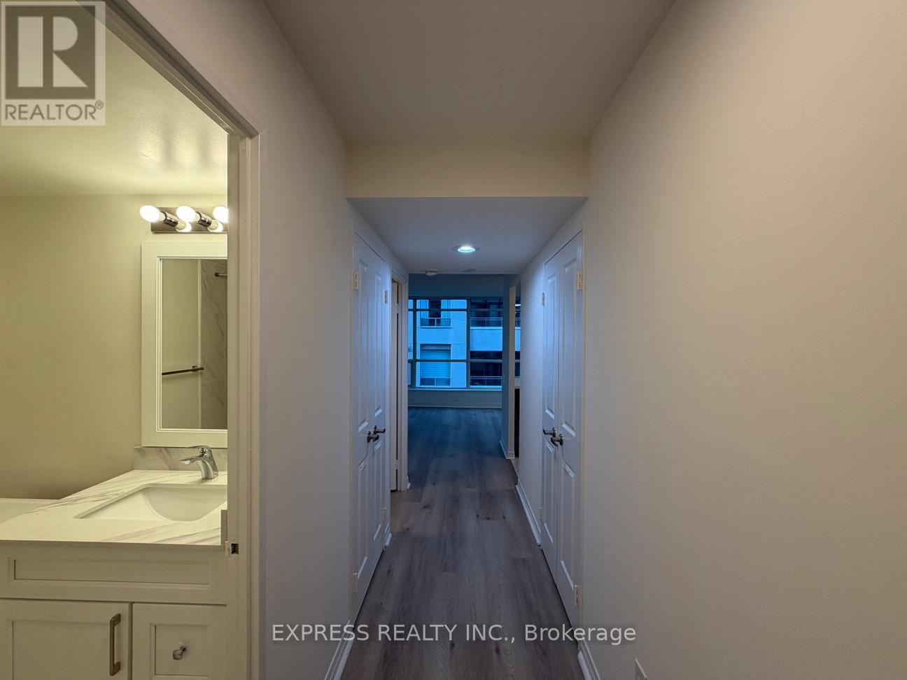 MLS® listing #29235263 for sale located at 504 - 942 YONGE STREET