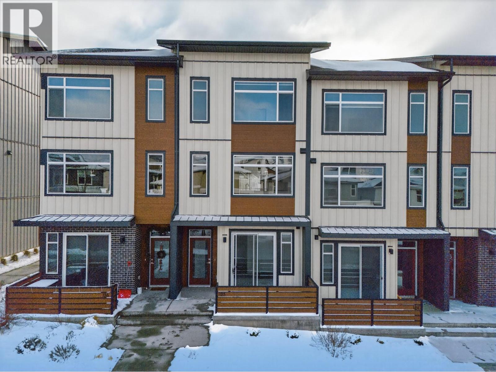 MLS® listing #29235383 for sale located at 1901 QU'APPELLE Boulevard Unit# 125
