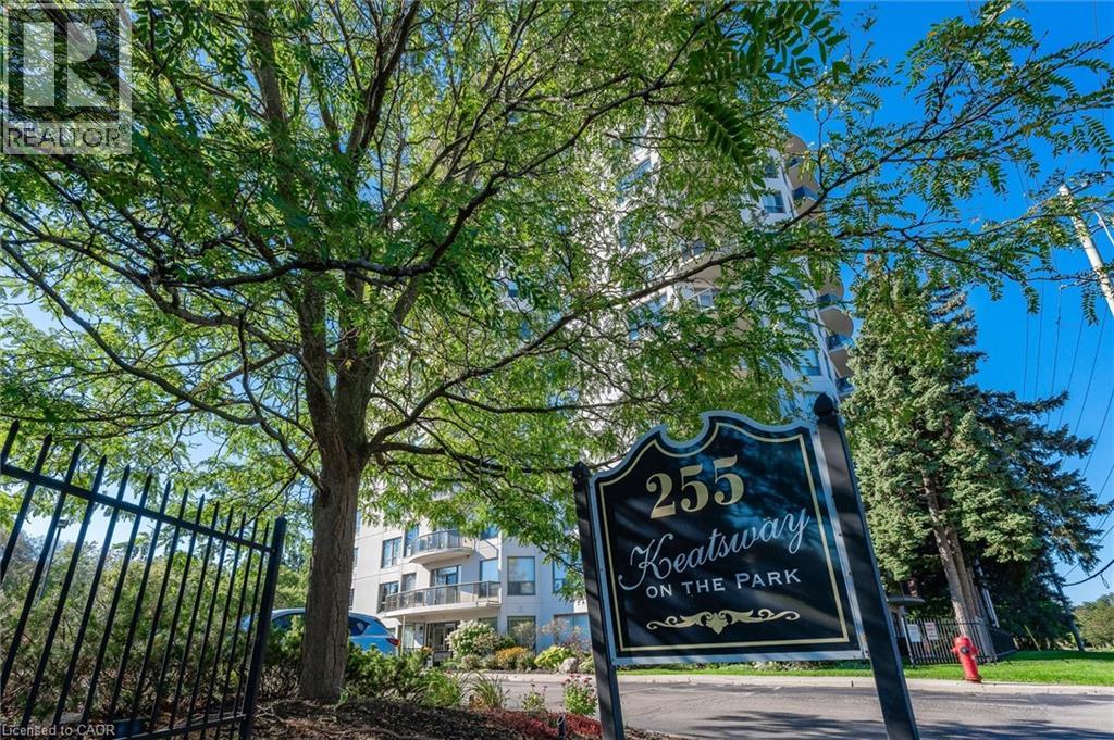 MLS® listing #29237078 for sale located at 255 KEATS Way Unit# 1404