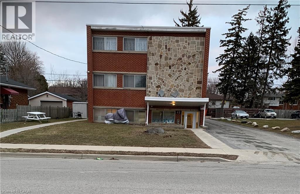 MLS® listing #29237226 for sale located at 42 HILLTOP Drive Unit# 9