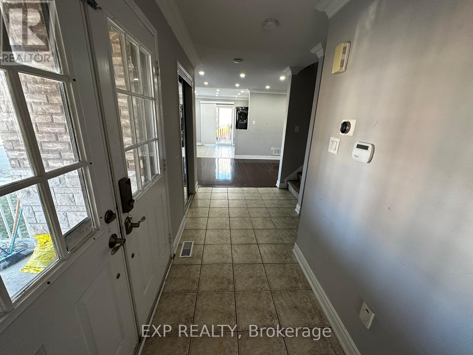 MLS® listing #29238286 for sale located at 25 PRINCE CRESCENT