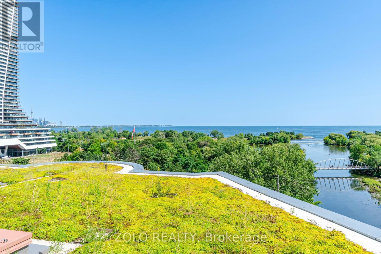 MLS® listing #29238304 for sale located at 902 - 2212 LAKESHORE BOULEVARD W