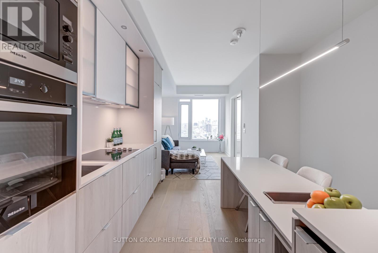 MLS® listing #29240212 for sale located at 3503 - 11 YORKVILLE AVENUE