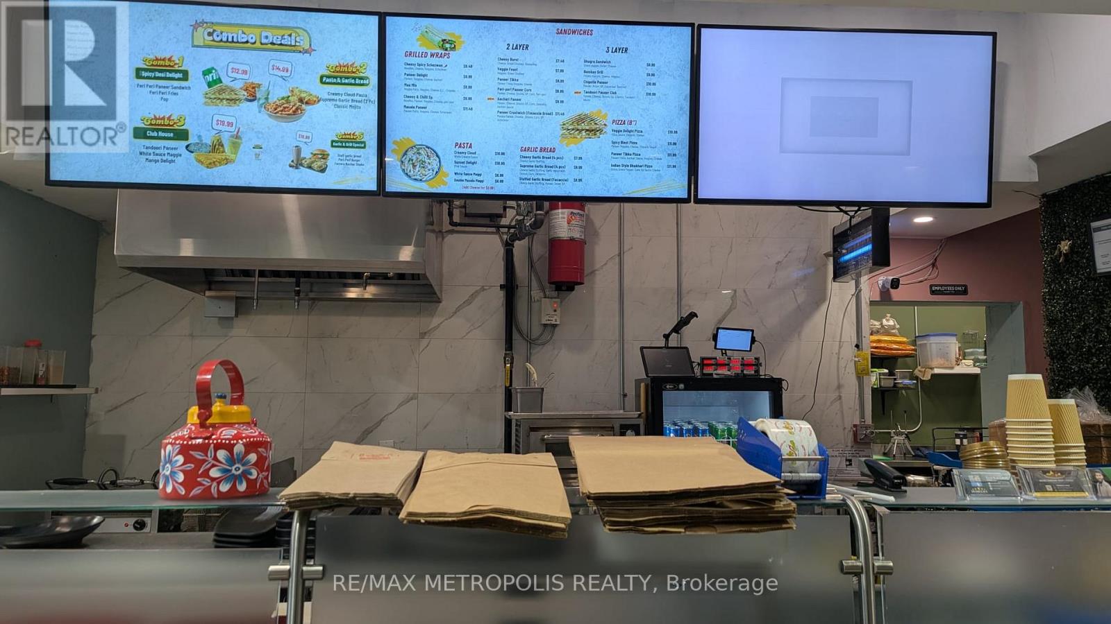 MLS® listing #29240320 for sale located at A3 - 800 FRANKLIN BOULEVARD