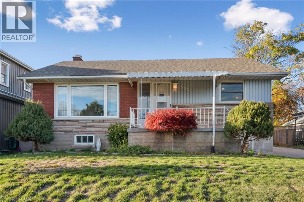 MLS® listing #29241152 for sale located at 532 VICTORIA Street S