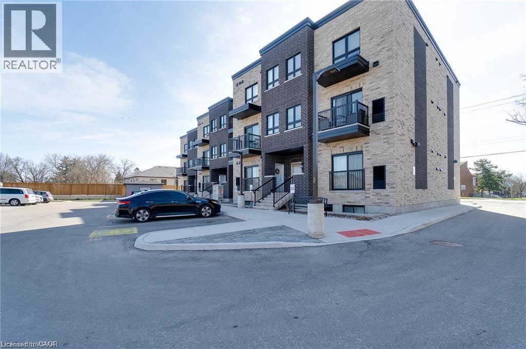 MLS® listing #29243764 for sale located at 600 VICTORIA Street S Unit# 20