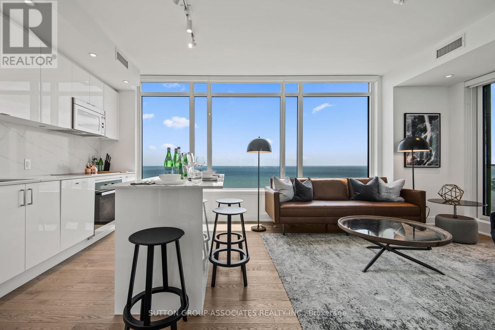 MLS® listing #29244247 for sale located at 3709 E - 1926 LAKE SHORE BOULEVARD W