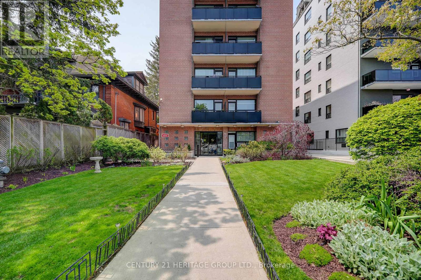 MLS® listing #29249266 for sale located at 107 - 78 WARREN ROAD