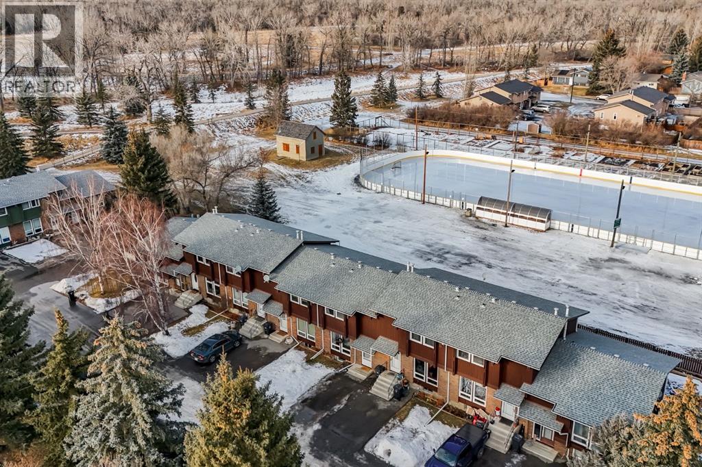 MLS® listing #29250045 for sale located at 9 Pekisko Road SW