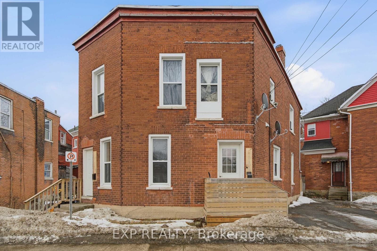 MLS® listing #29253847 for sale located at 119 BECKWITH STREET N