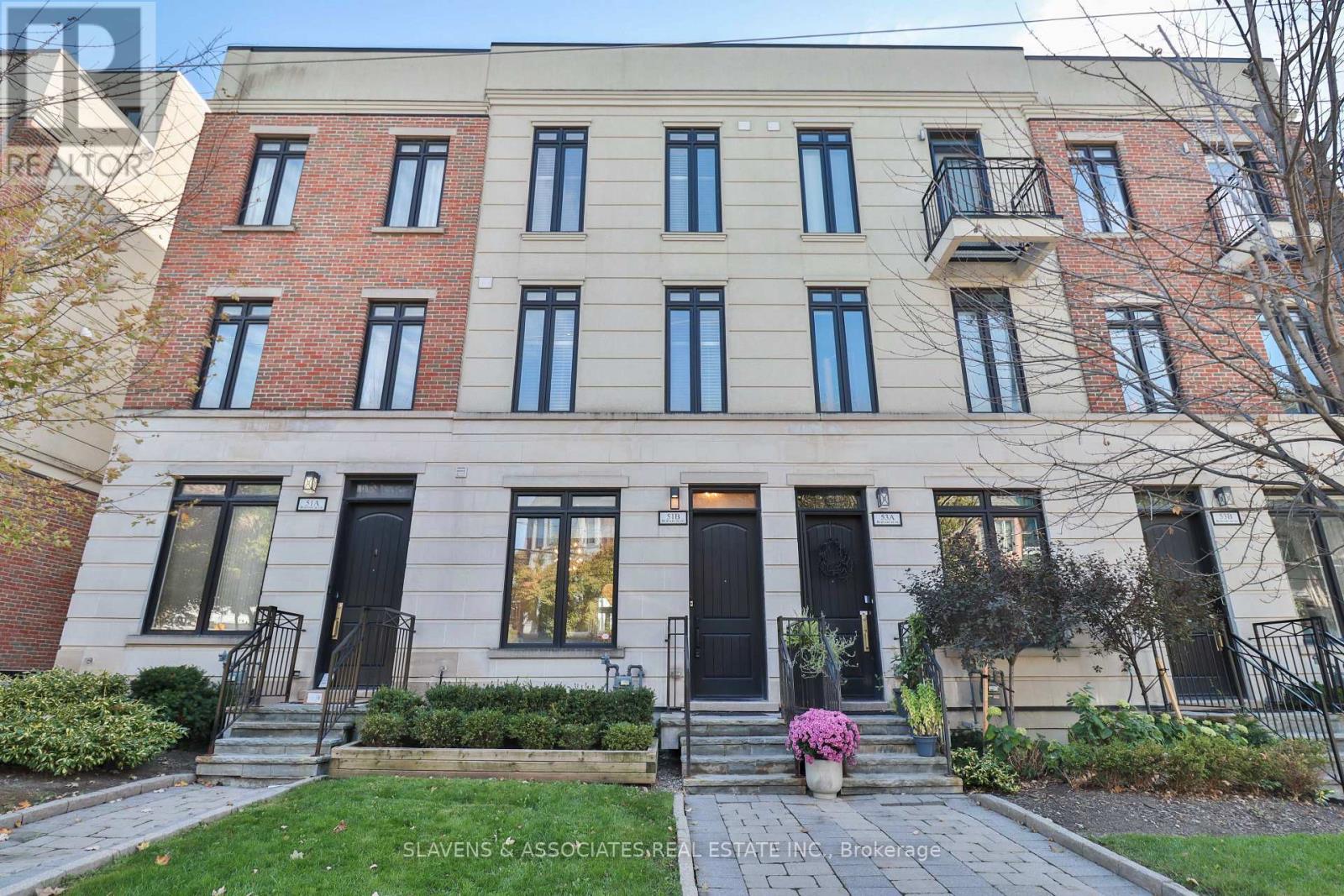 MLS® listing #29254022 for sale located at 51B BURNABY BOULEVARD