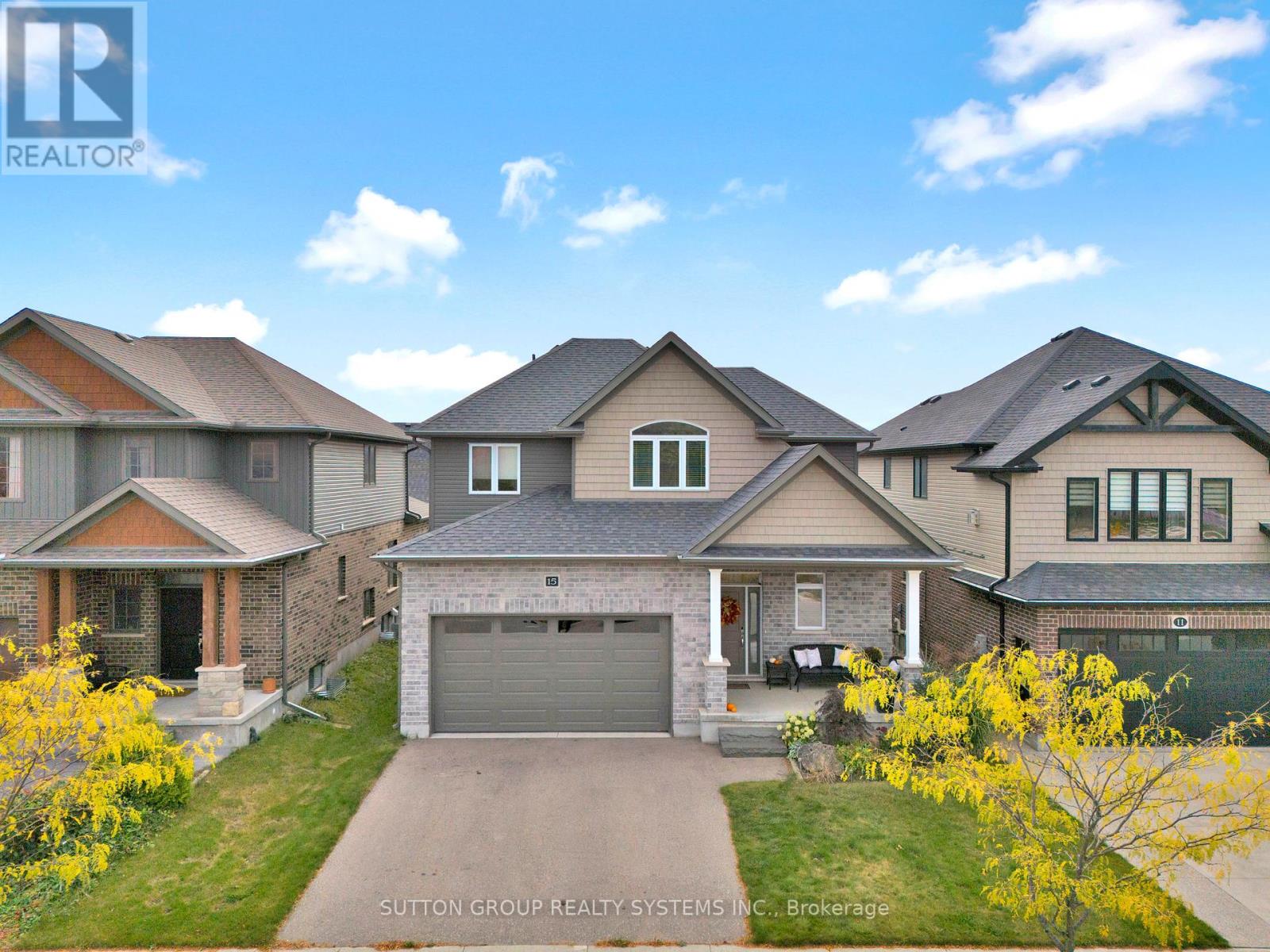 MLS® listing #29254567 for sale located at 15 WOODBERRY CRESCENT