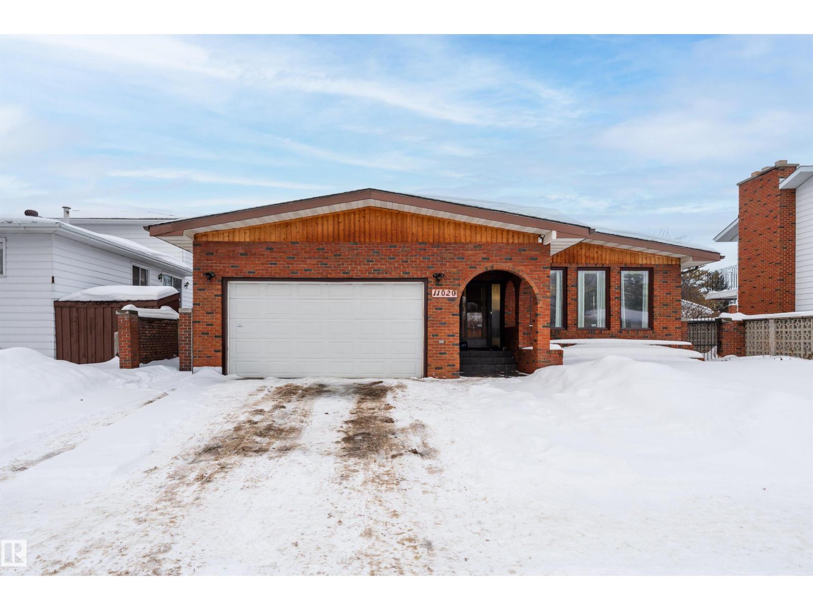 MLS® listing #29255128 for sale located at 11020 171 AV NW