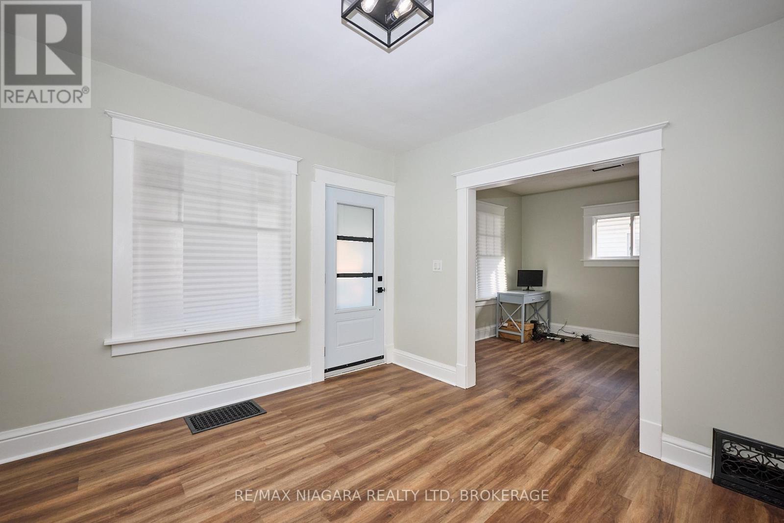 MLS® listing #29256602 for sale located at 5006 MORRISON STREET