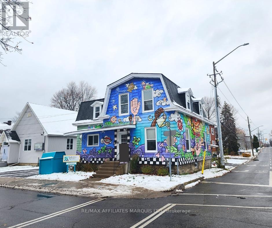 MLS® listing #29258234 for sale located at 101 THIRD STREET W