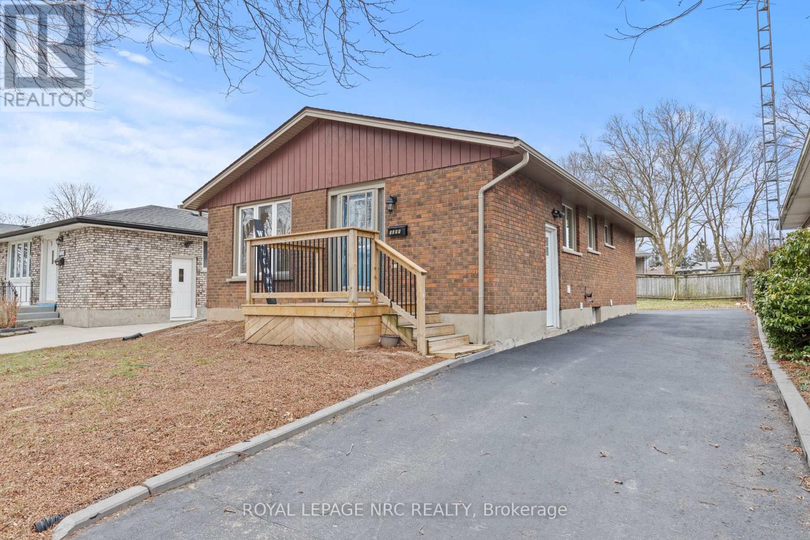 MLS® listing #29258387 for sale located at 5698 HERITAGE DRIVE