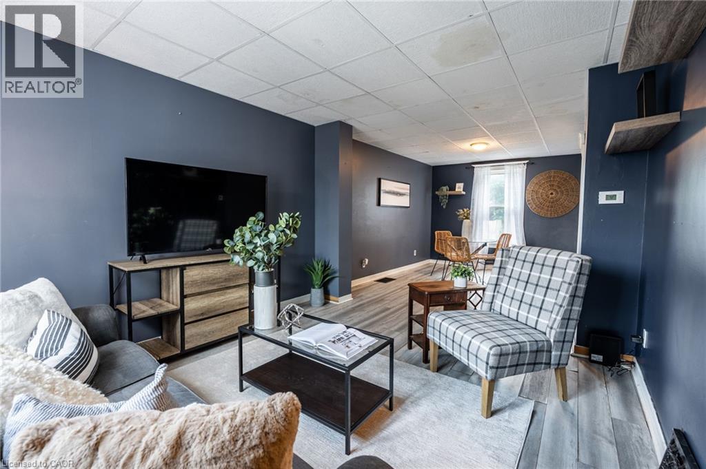 MLS® listing #29258474 for sale located at 52 CONNAUGHT Avenue N