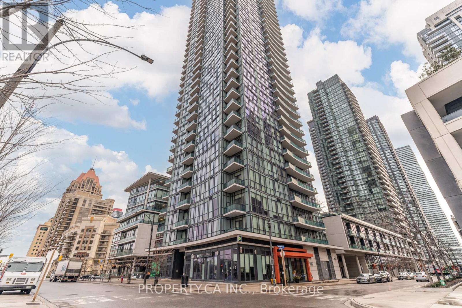 MLS® listing #29258640 for sale located at 2004 - 4099 BRICKSTONE MEWS