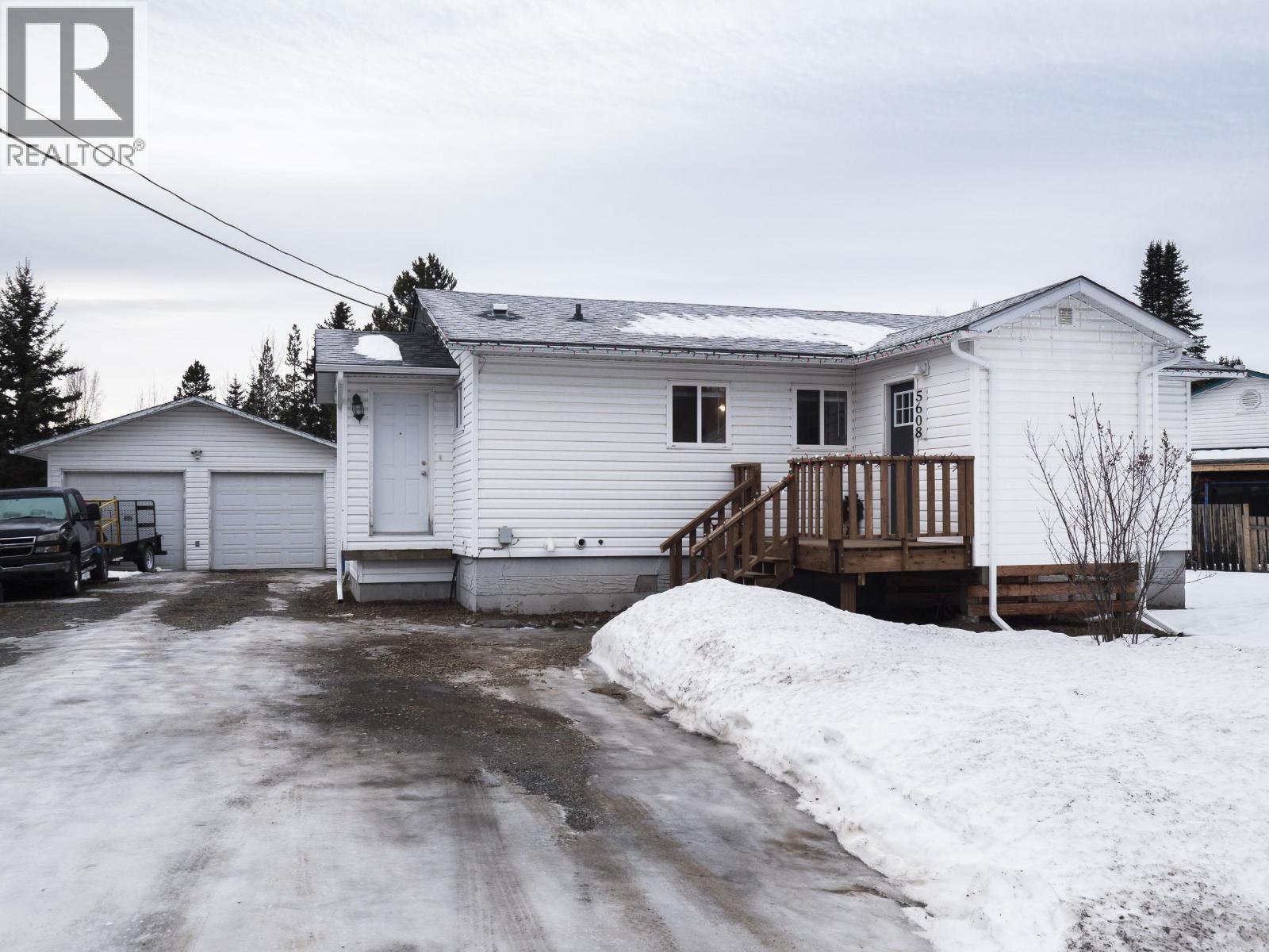 MLS® listing #29262126 for sale located at 5608 PARK DRIVE