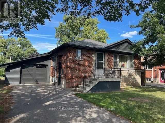 MLS® listing #29262502 for sale located at 699 NINTH AVENUE