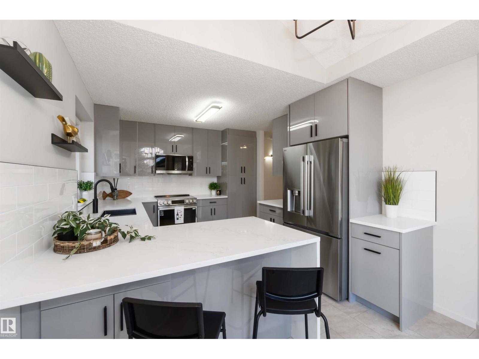 MLS® listing #29263396 for sale located at 1034 CARTER CREST RD NW