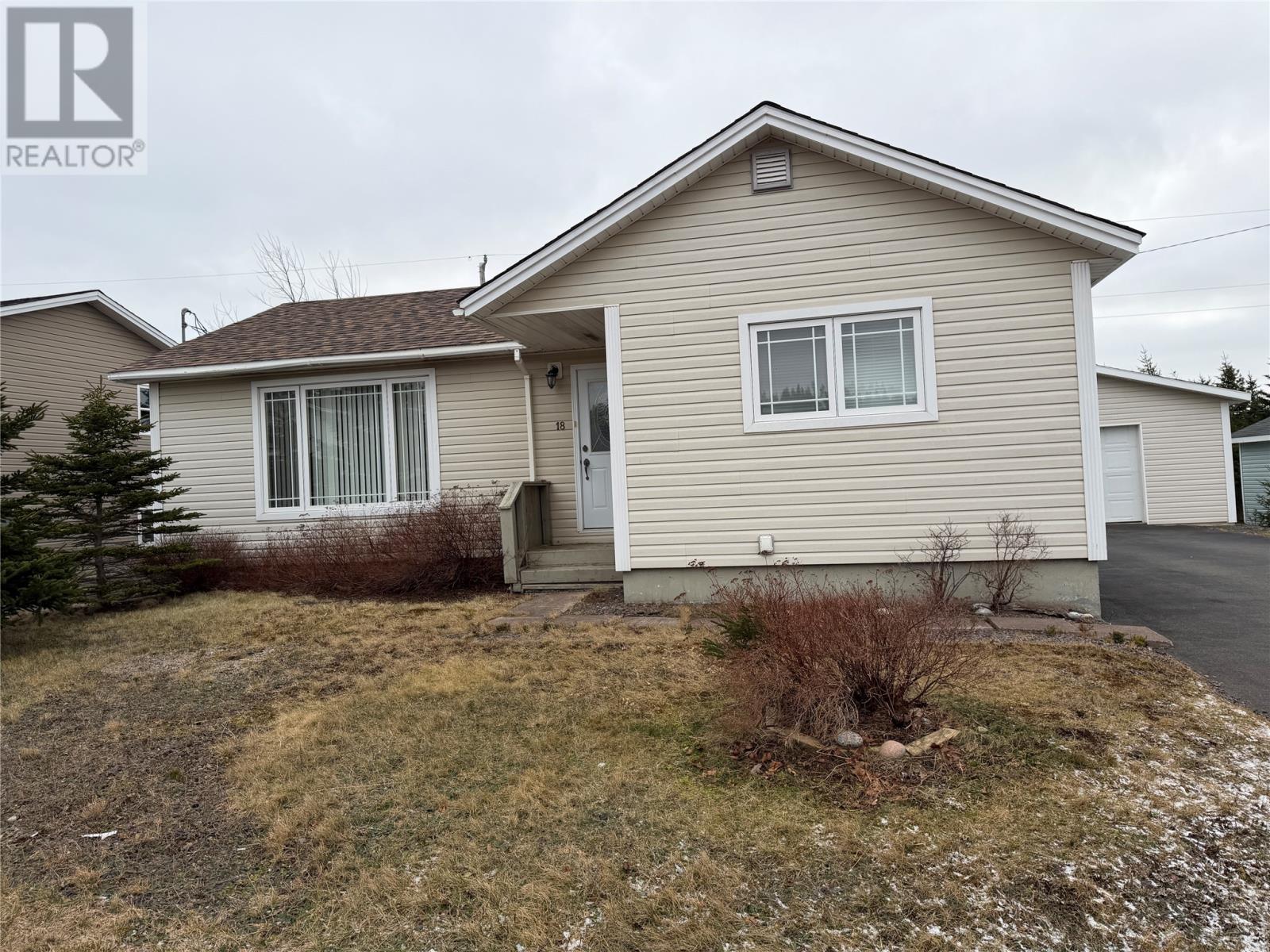 MLS® listing #29264498 for sale located at 18 Thompson Street