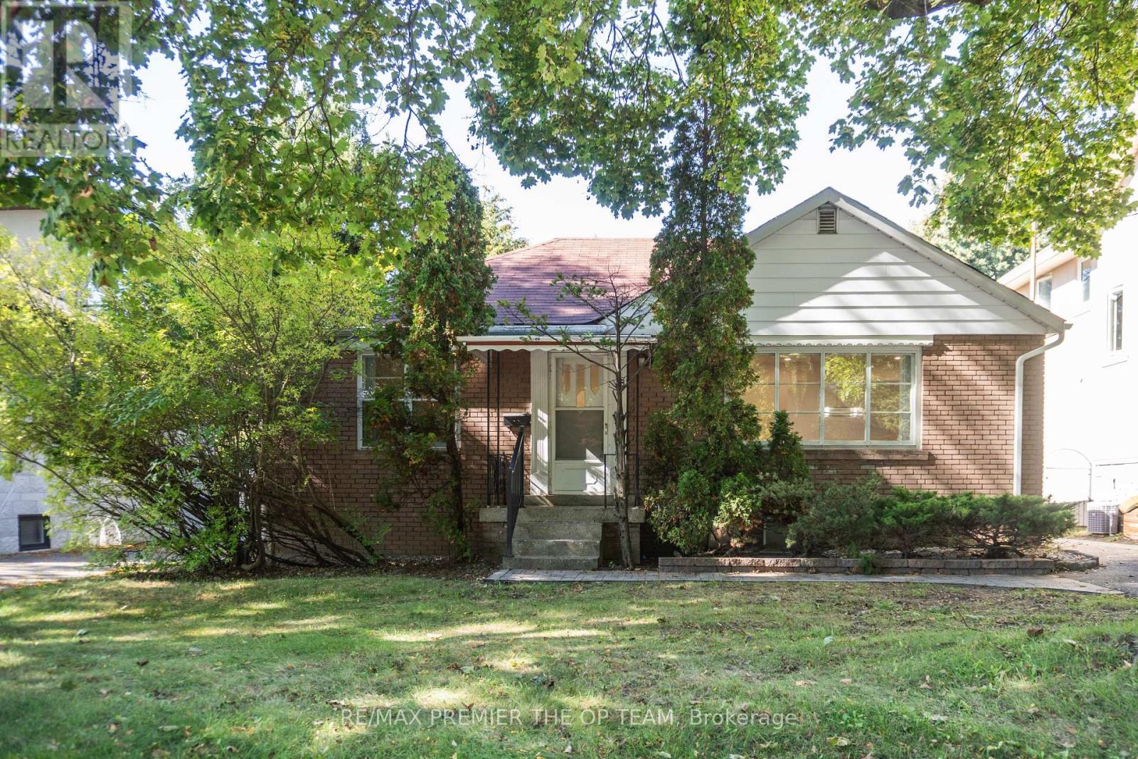 MLS® listing #29264863 for sale located at 148 MARTIN GROVE ROAD