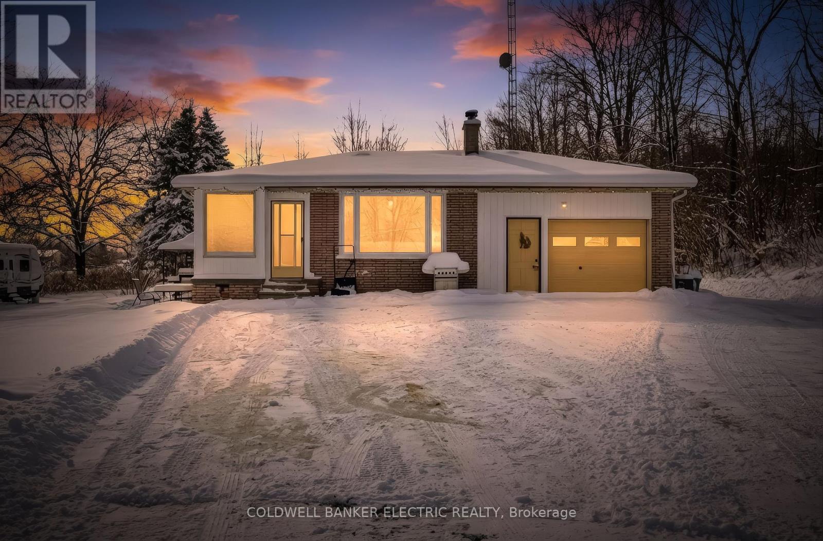 MLS® listing #29268675 for sale located at 9 CONCESSION 12 W