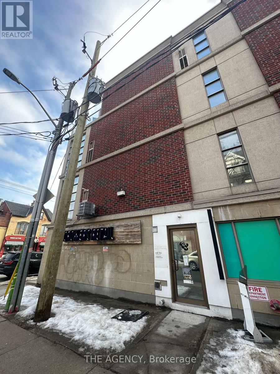 MLS® listing #29272782 for sale located at LOWER - 492 PARLIAMENT STREET