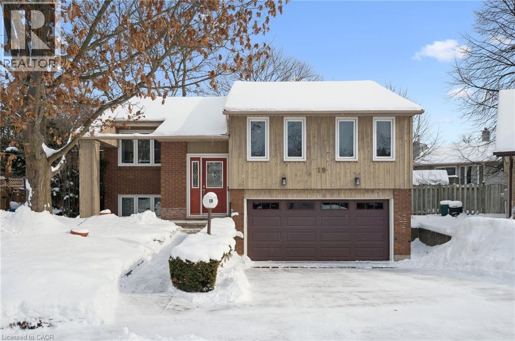 MLS® listing #29273760 for sale located at 19 BROADVIEW Court