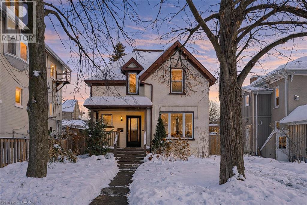 MLS® listing #29274743 for sale located at 11 HEINS Avenue