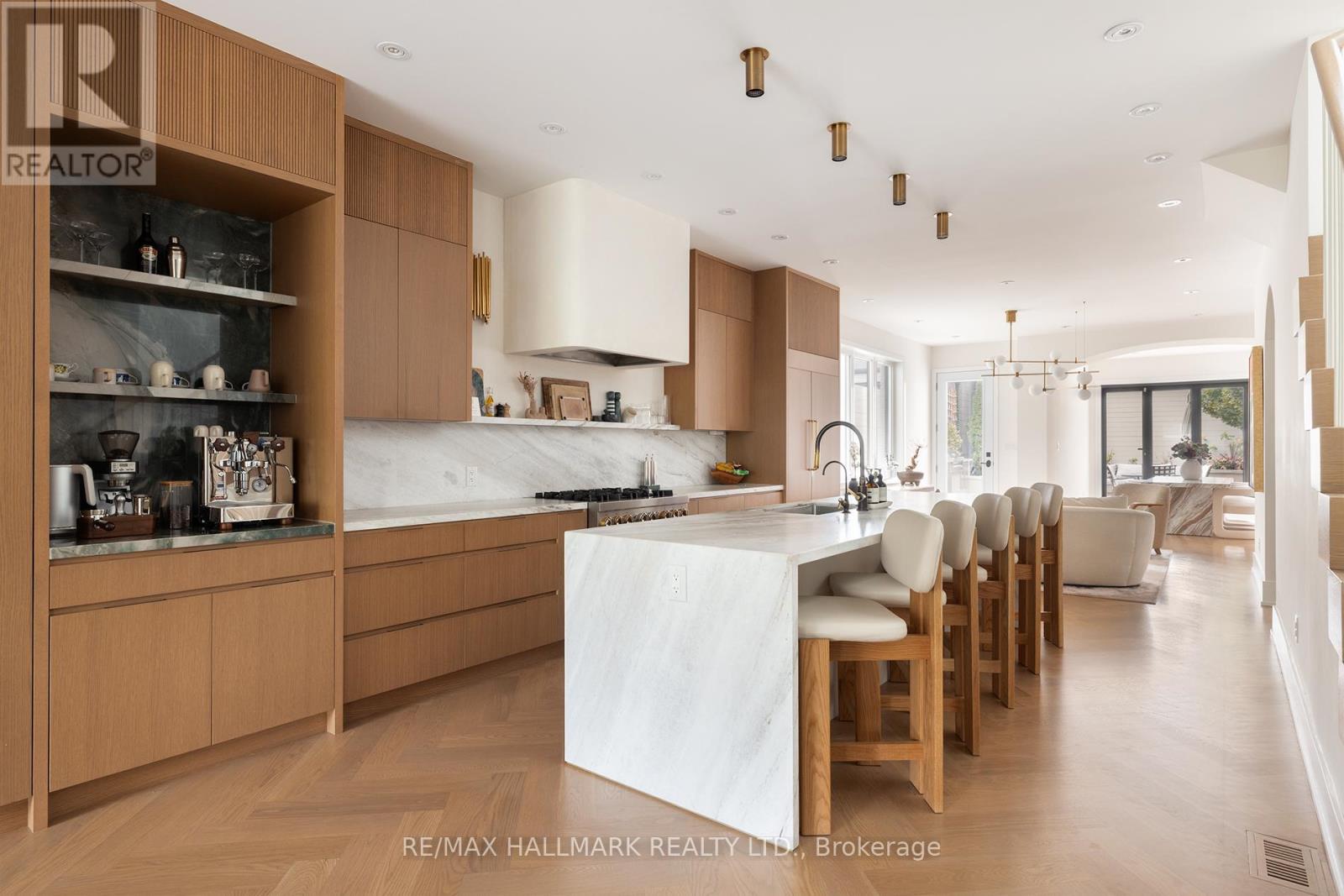 MLS® listing #29279276 for sale located at 18 FOXLEY STREET