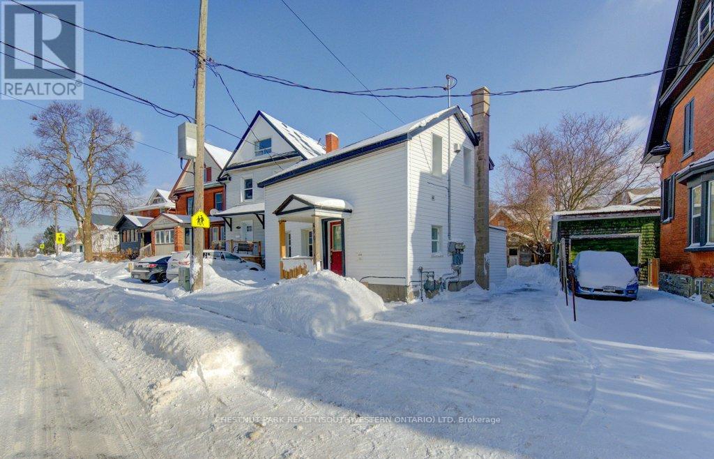 MLS® listing #29279966 for sale located at 190 LANCASTER STREET E