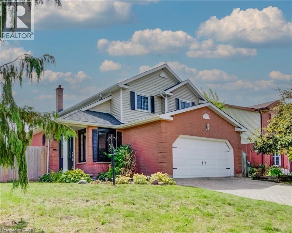 MLS® listing #29280435 for sale located at 3 WESTVIEW Crescent Unit# LOWER